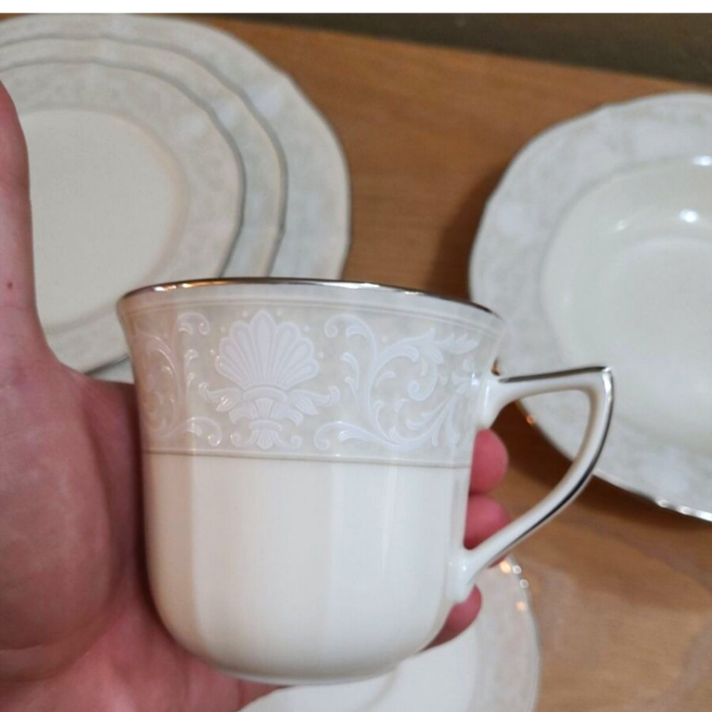 Noritake china - Imperial Lace service for 8
